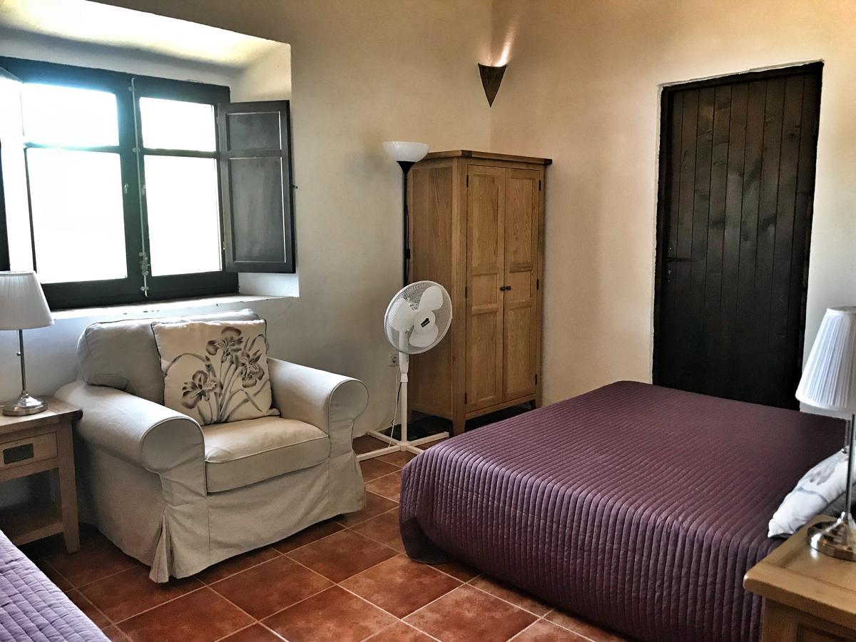 Hotel Mas Pelegri Serinya Екстер'єр фото